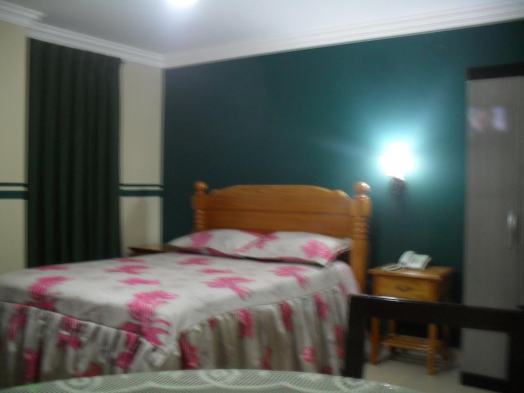 Hostal Corona Blanca Sucre Cameră foto