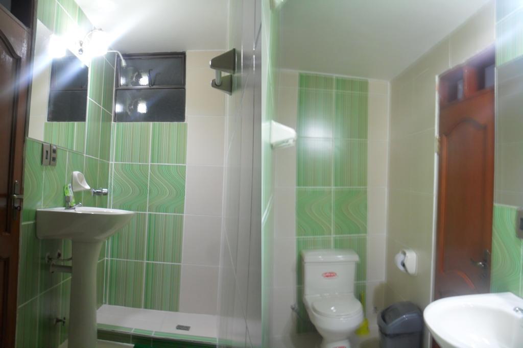 Hostal Corona Blanca Sucre Exterior foto