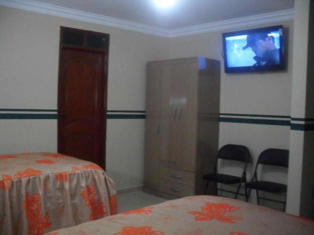 Hostal Corona Blanca Sucre Cameră foto